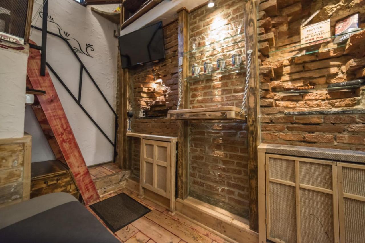 Rent A - Be Rustic *