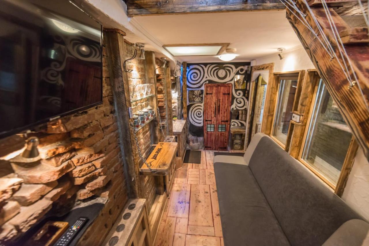 Rent A - Be Rustic